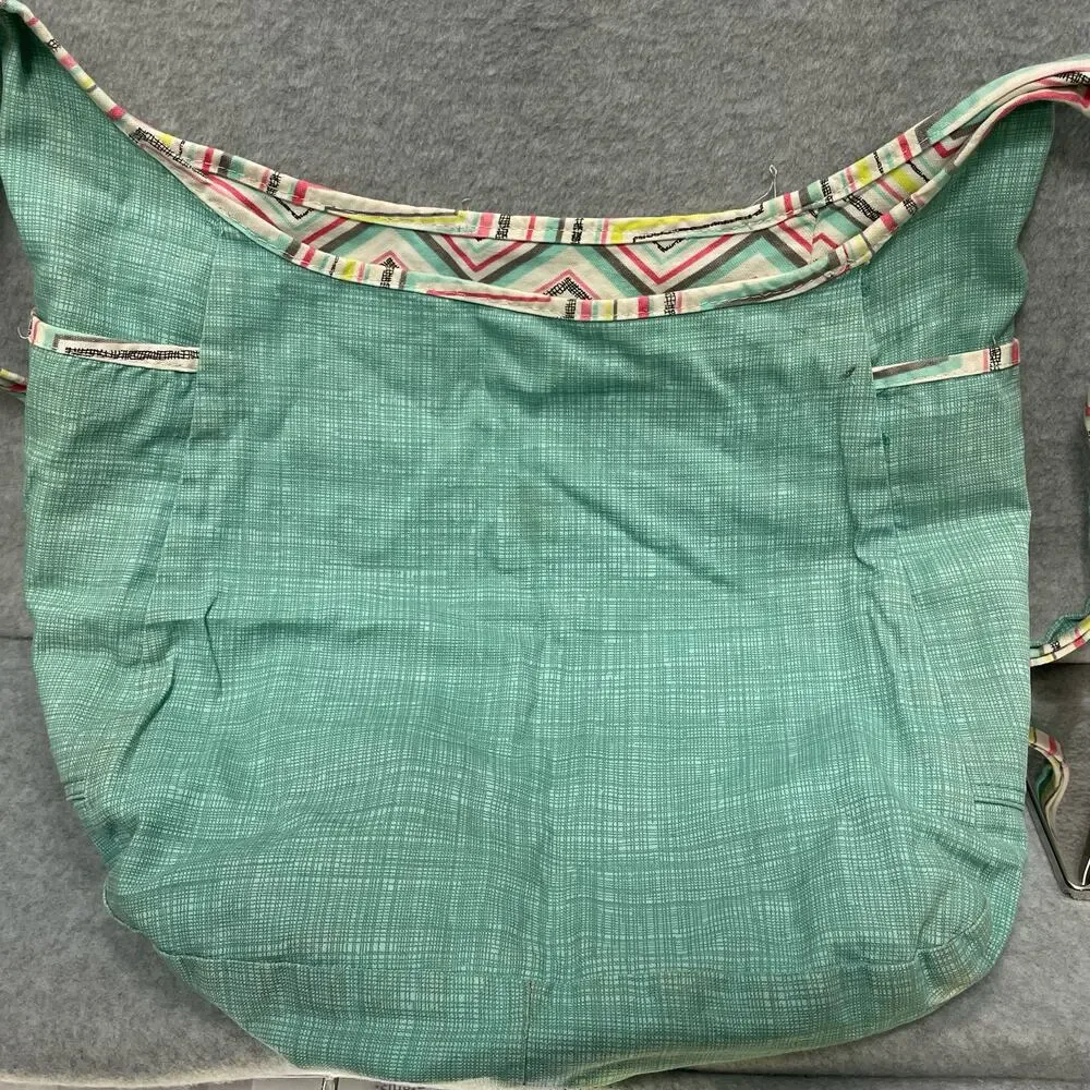 Thirty One Retired Roundabout Reversible Party Punch Hobo Bag